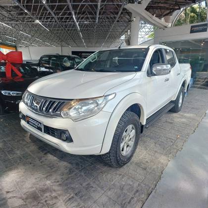 MITSUBISHI L200 TRITON 2.4 16V TURBO DIESEL SPORT HPE CD 4P 4X4 AUTOMÁTICO